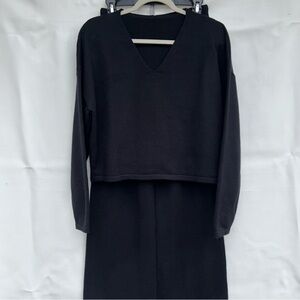 Illusory 2 piece knit pant suit, M